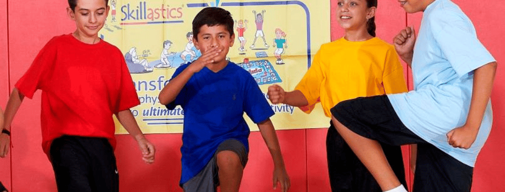 Look for programs that provide flexible tools, so kids of all age groups can play together Look for programs that provide flexible tools, so kids of all age groups can play together